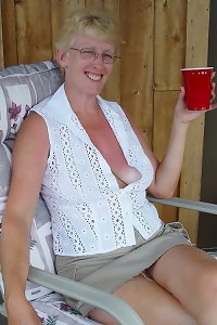 senior and molten 018 (Braless)