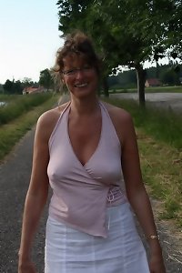 elderly gals braless bosom pokies 209