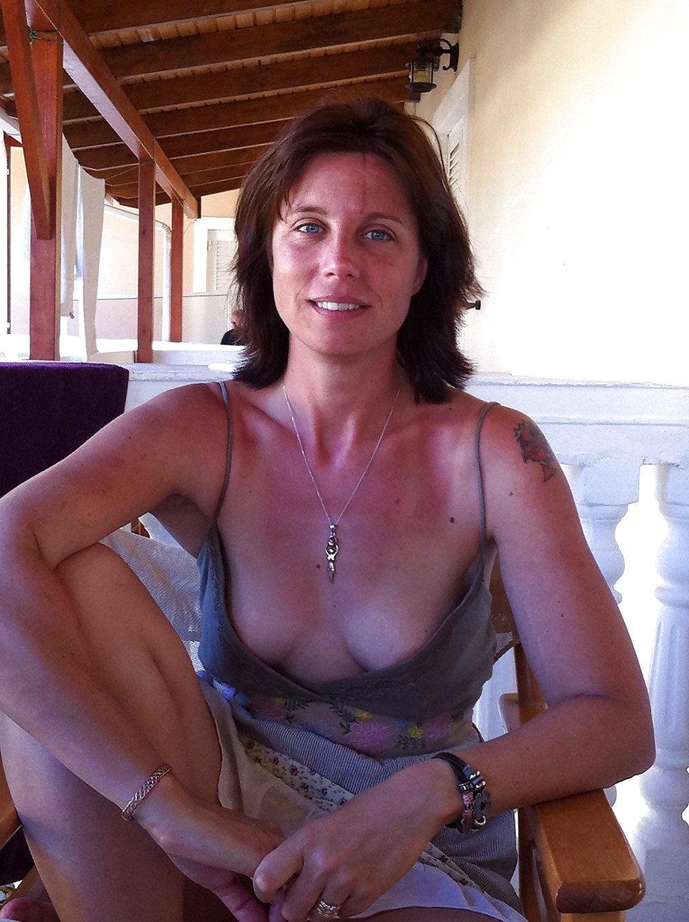 Mature downblouse